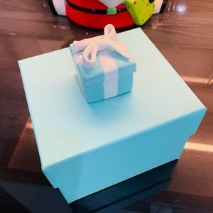 Brand New Tiffany & Co. Mini Blue Bow Box Ceramic / Porcelain